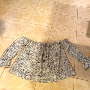 Jella Couture. Size S. Off the shoulder shirt